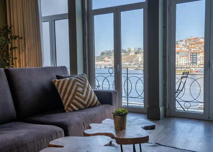 Riverside Oasis By Lovelystay Apartament