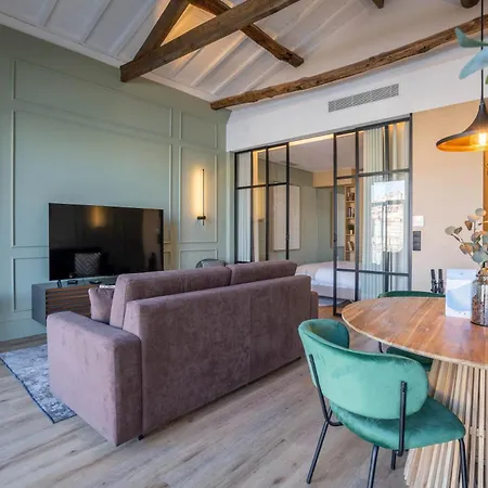 Apartment Riverside Oasis By Lovelystay *