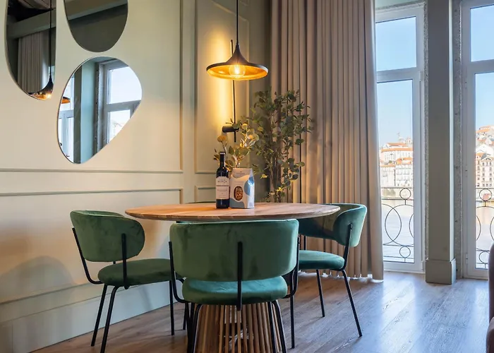 Riverside Oasis By Lovelystay *